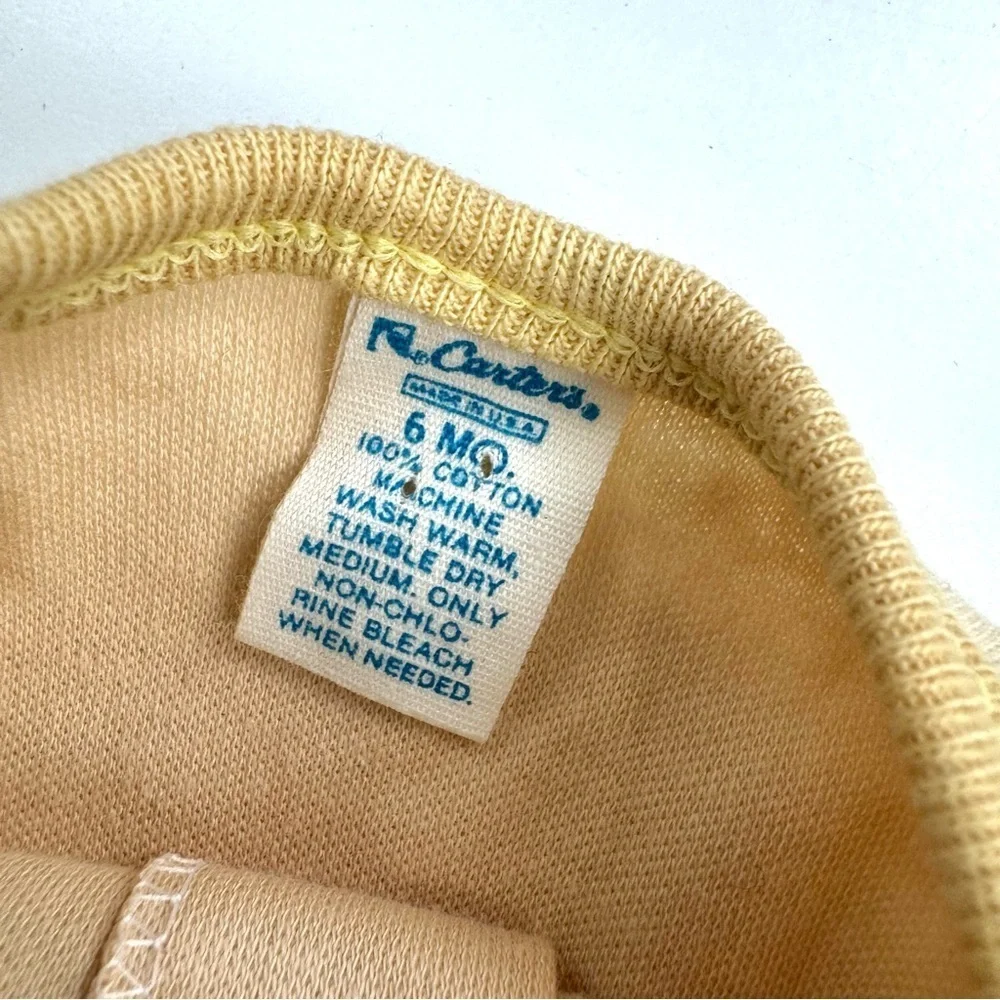 Vintage 80s USA Carters Sz 6M Onesie Romper NWT Beige Bunnies w/ Carrots Neutral